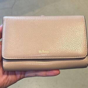 Mulberry (retails$575) Beige Leather Wallet